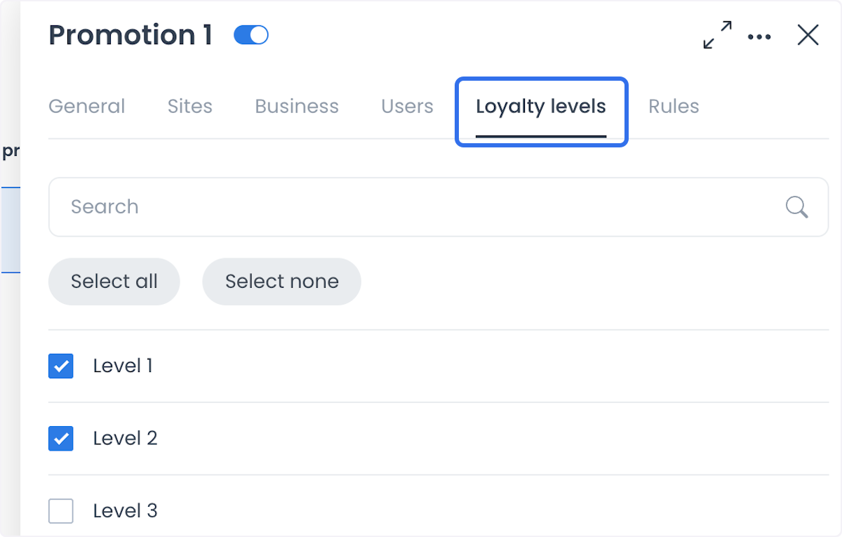 Pestaña Loyalty levels del editor de promociones con búsqueda, controles Select all y Select none y casillas de niveles